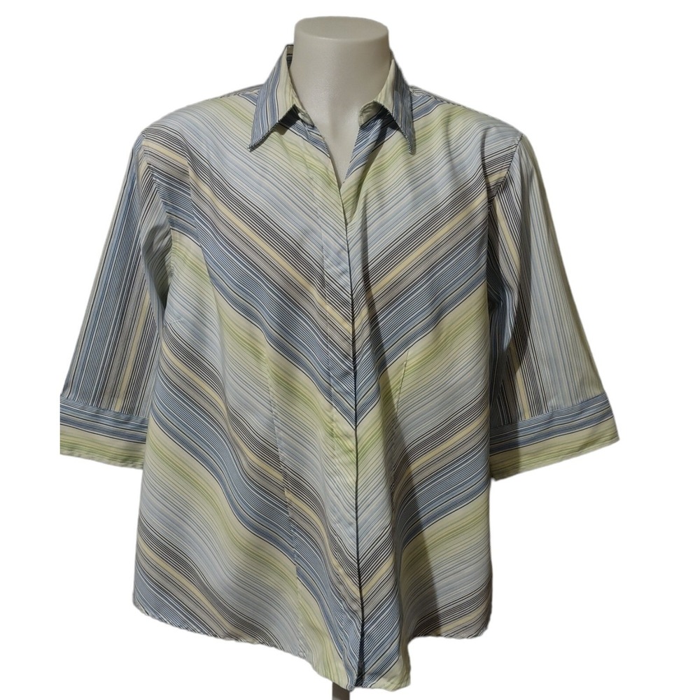 DCC Woman Button Down Shirt 3X Retro Y2K Whimsical Career WearStriped 3/4 Sleeve